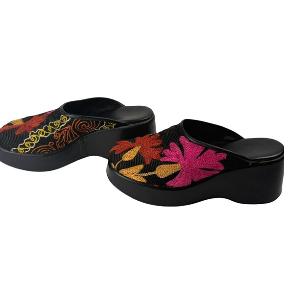 Retro Vibe Italian Floral Embroidered Corduroy Fairycore Boho Chunky Clogs 36  6 - Picture 3 of 16